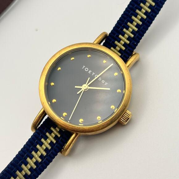 Tokyo Bay Gold Tone Blue Dial St. Steel 28mm Women’s Watch Working New Battery - Picture 2 of 8